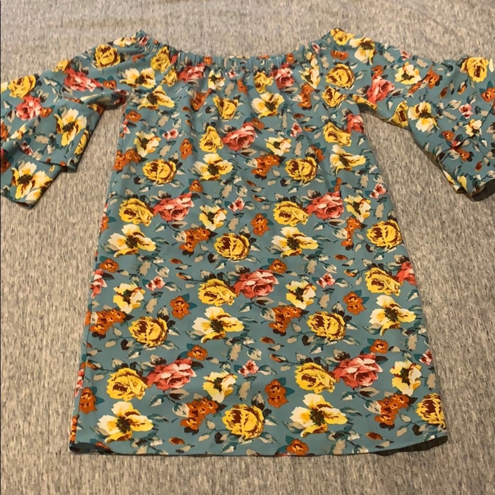 Off-shoulder Floral Dress!